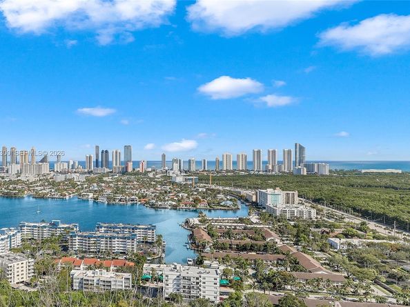 16385 Biscayne Blvd 3217, North Miami Beach FL 33160