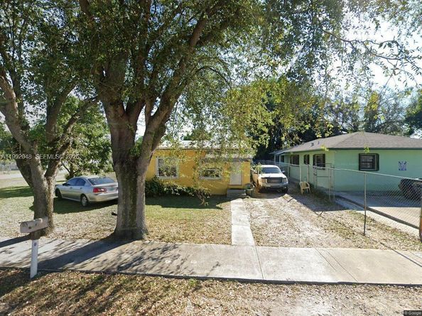 2304 NW 99th Ter, Miami FL 33147