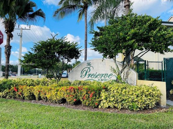 4086 N Pine Island Rd 508, Sunrise FL 33351