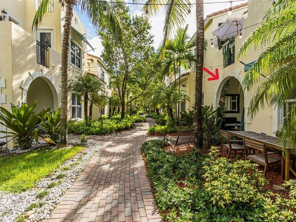 12467 NW 17th Court, Pembroke Pines FL 33028
