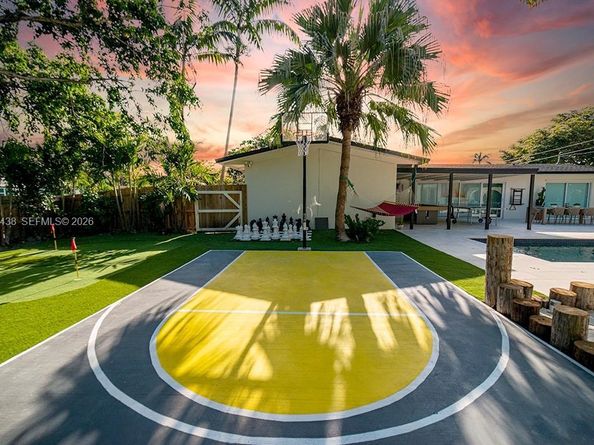 18800 Belmont Dr, Cutler Bay FL 33157