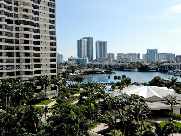 600 Three Islands Blvd 622, Hallandale Beach FL 33009