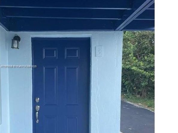 817 Grant St, West Palm Beach FL 33407