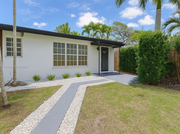 1399 NE 38th St, Oakland Park FL 33334