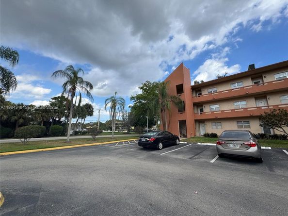 Undisclosed Address #A11984348, Tamarac FL 33321