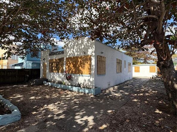 2341 SW 9th St, Miami FL 33135