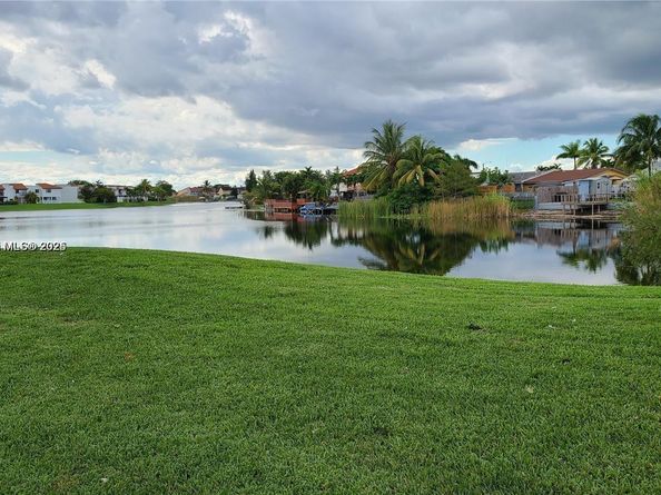 1300 SW 122nd Ave 4072, Miami FL 33184