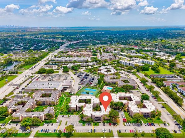 10525 SW 112th Ave 117, Miami FL 33176