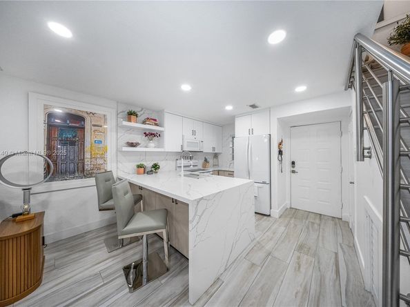 3130 Bird Ave 12, Miami FL 33133