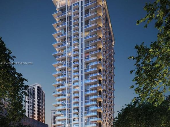 11 NE 6th 706, Miami FL 33132