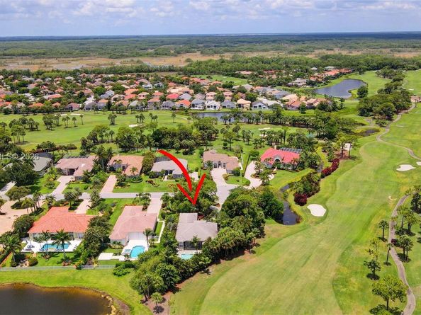 8244 Lakeview Dr, West Palm Beach FL 33412