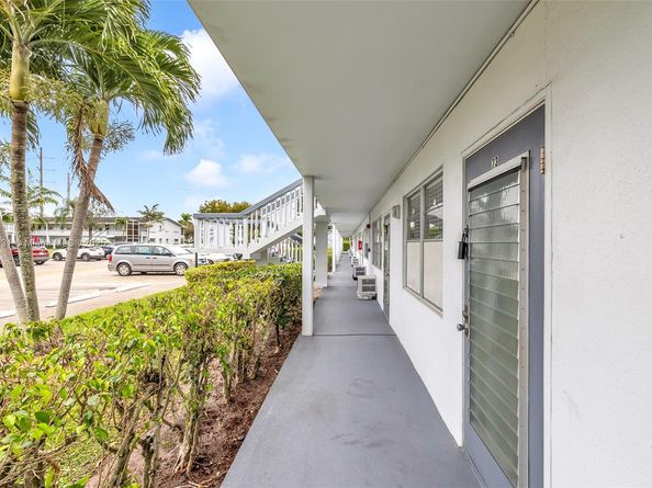 73 Farnham D 73, Deerfield Beach FL 33442