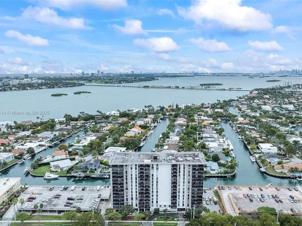 2500 NE 135th St B206, North Miami FL 33181