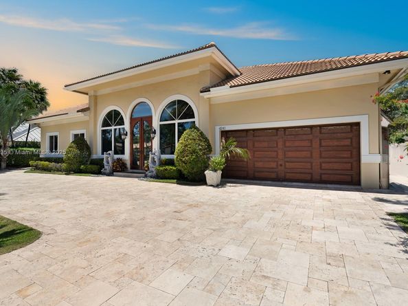 4241 NE 23 Terrace, Lighthouse Point FL 33064