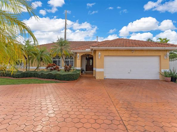 14920 SW 151st Ter, Miami FL 33196