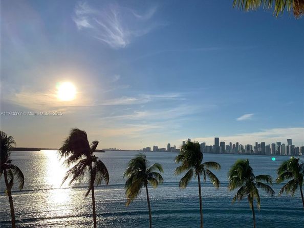 Undisclosed Address #A11783377, Fisher Island FL 33109