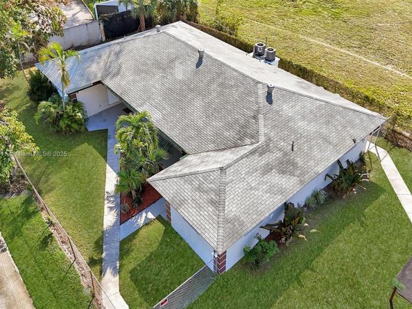 400 NE 2nd St, Boynton Beach FL 33435