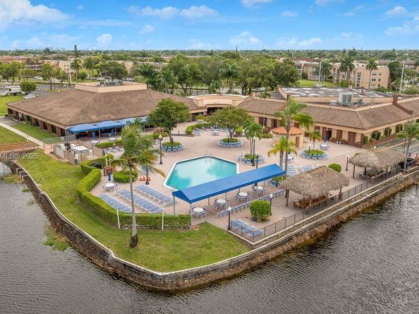 9310 Sunrise Lakes Blvd 301, Sunrise FL 33322