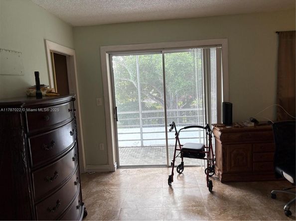 20311 NE 2nd Ave 27, Miami FL 33179