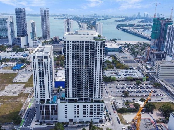 1600 NE 1st Ave 1008, Miami FL 33132