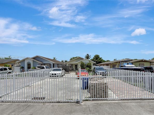 15801 NW 47th Ave, Miami Gardens FL 33054