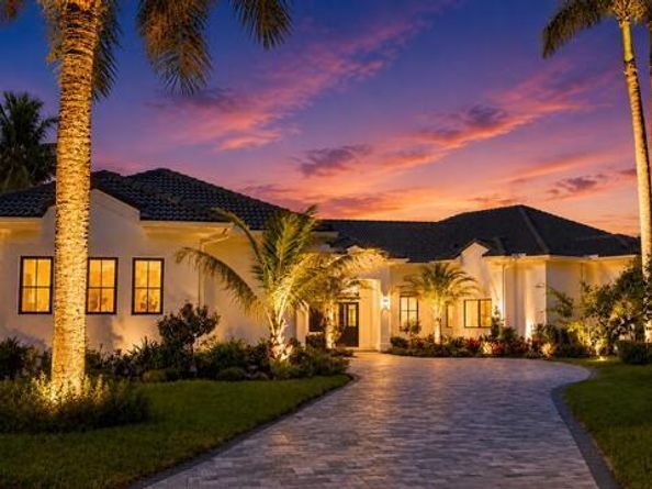 2525 Seminole Circle, West Palm Beach FL 33409