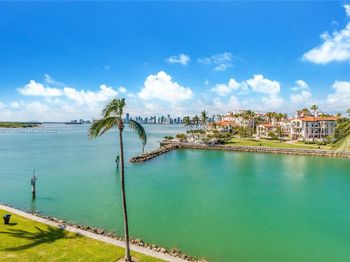 2437 Fisher Island Dr
