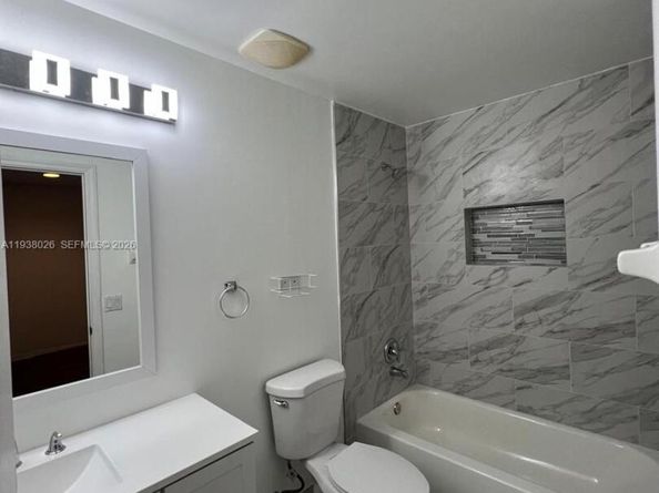 336 River Bluff Ln, Royal Palm Beach FL 33411