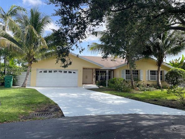 14409 SW 141st Pl, Miami FL 33186