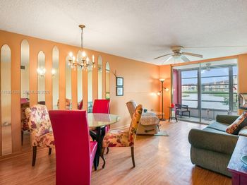 8861 Sunrise Lakes Blvd