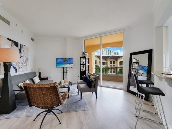 3001 NE 185th St 612, Aventura FL 33180