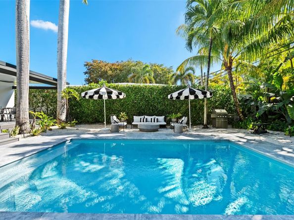 740 NE 76th St, Miami FL 33138