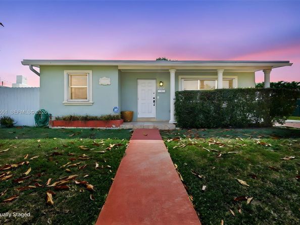 10720 SW 55th Ter, Miami FL 33165