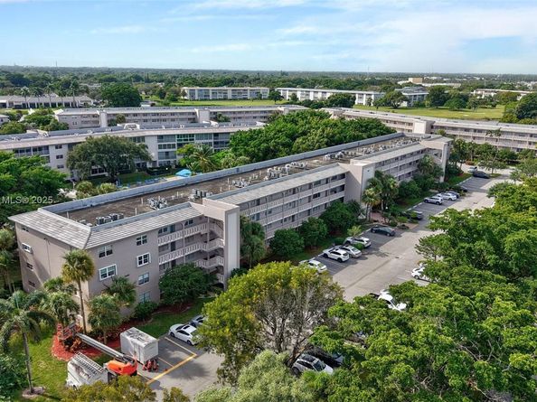 3305 Aruba Way C2, Coconut Creek FL 33066