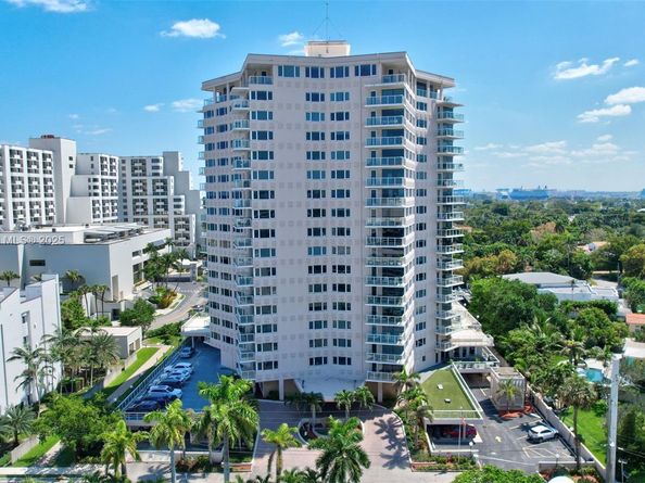 3000 Holiday Dr 306, Fort Lauderdale FL 33316