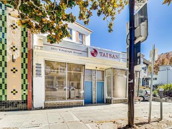 2815 Telegraph Avenue