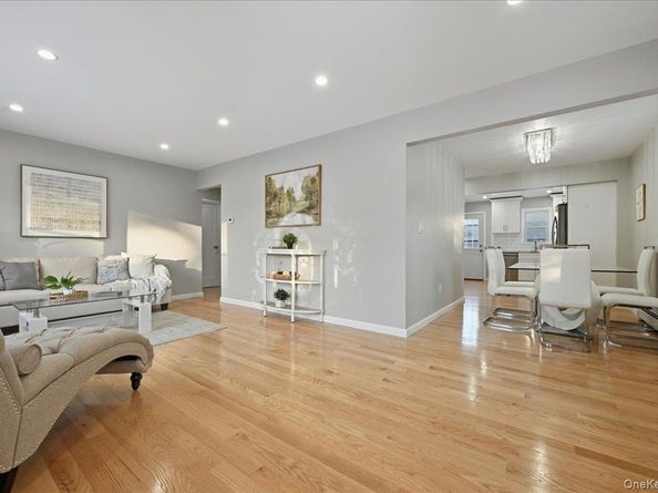 70 Nevada Street, Hicksville NY 11801