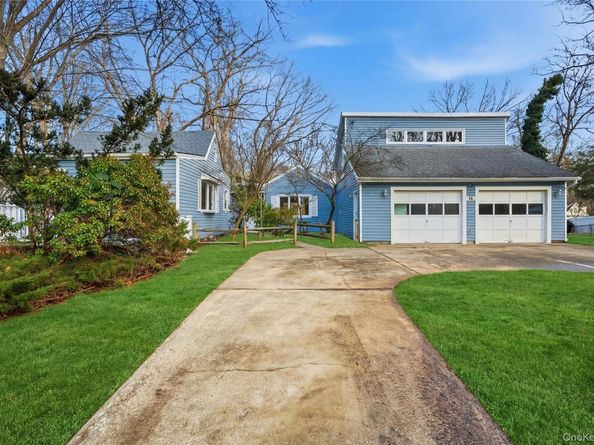 15 Corchaug Trail, Ridge NY 11961