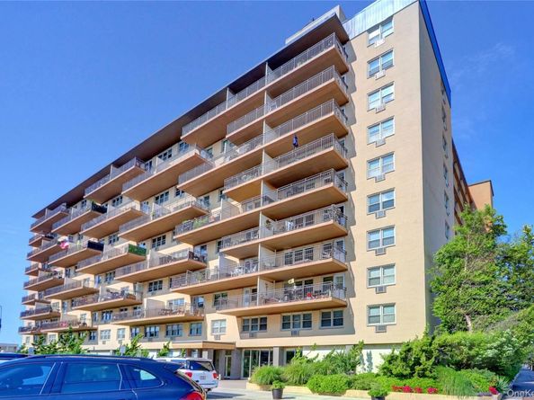 25 Neptune Blvd. 25 Neptune Boulevard 5G, Long Beach NY 11561