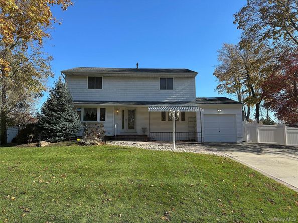 3 Brenner Road, Coram NY 11727