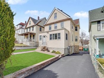 77 Robertson Avenue