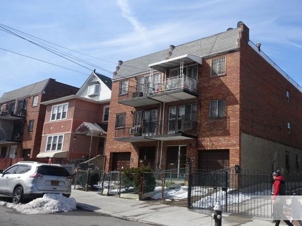 41-38 74, Elmhurst NY 11373