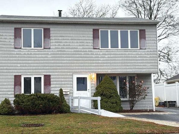 4218 Florence Road, Bethpage NY 11714