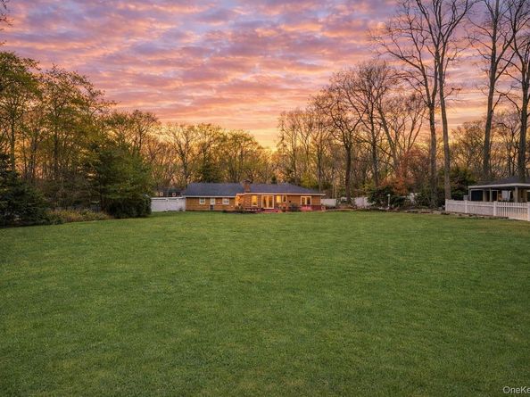 38 Arista Drive, Dix Hills NY 11746
