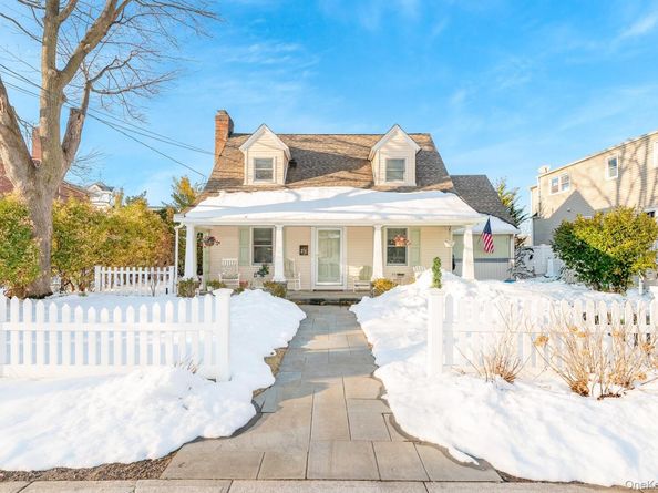 25 Old Mill Road, Merrick NY 11566