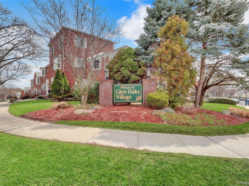 25403 74th Avenue A 2, Glen Oaks NY 11004
