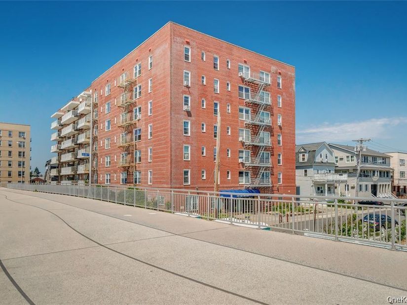 133 Beach 120th Street 2C, Rockaway Beach NY 11694