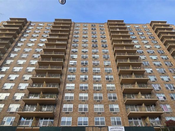 4140 Union Street 12S, Flushing NY 11355