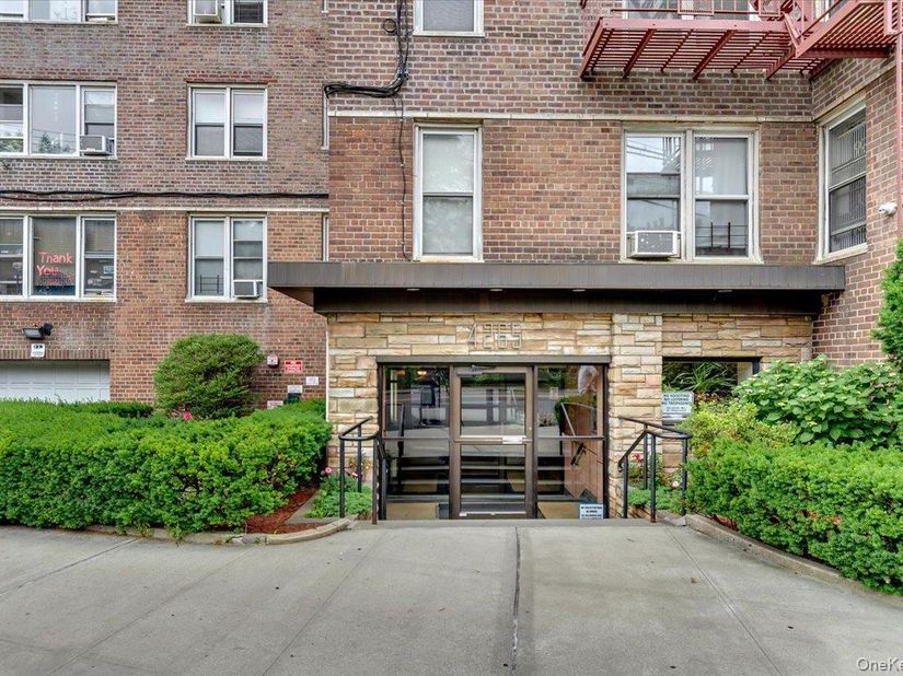 4265 Webster Ave. 5C, Bronx NY 10470