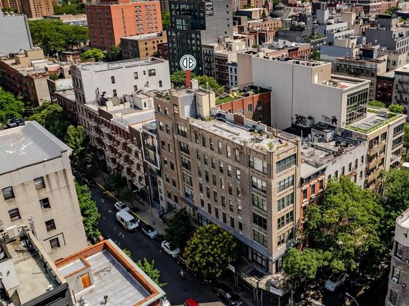 209 2nd Street 7, New York (Manhattan) NY 10009